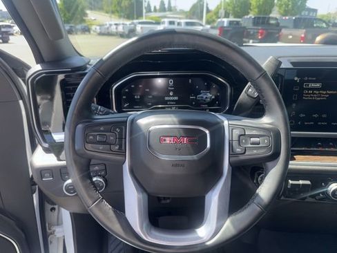 Used 2023 GMC Sierra 1500 SLE AWD/4WD image 22
