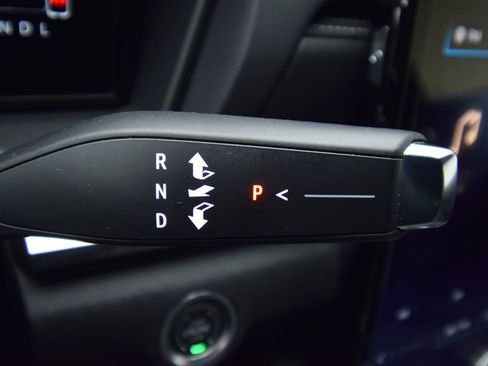 Used 2025 GMC Terrain Elevation image 22