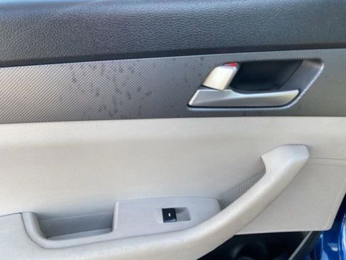 Used 2017 Hyundai Sonata SE image 25