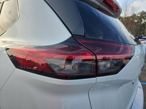 New 2026 Nissan Rogue SV FWD image 37