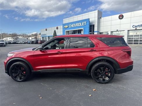 Used 2021 Ford Explorer ST w/ Equipment Group 401A image 8