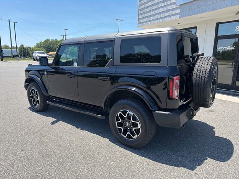 Used 2024 Ford Bronco Outer Banks AWD/4WD image 6