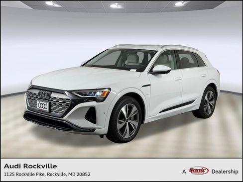 Used 2024 Audi Q8 e-tron Premium Plus w/ Premium Plus Package AWD/4WD image 1