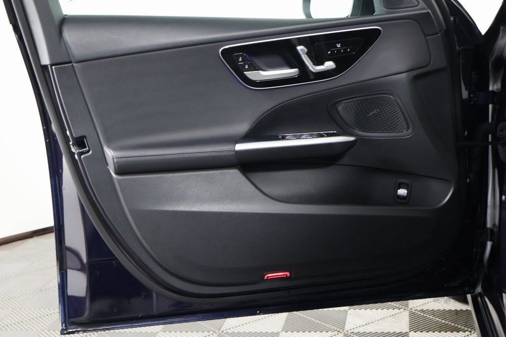 Certified 2022 Mercedes-Benz C 300 Sedan image 12