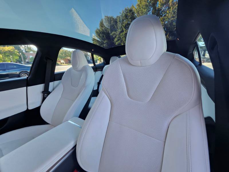 Used 2023 Tesla Model S AWD/4WD image 39