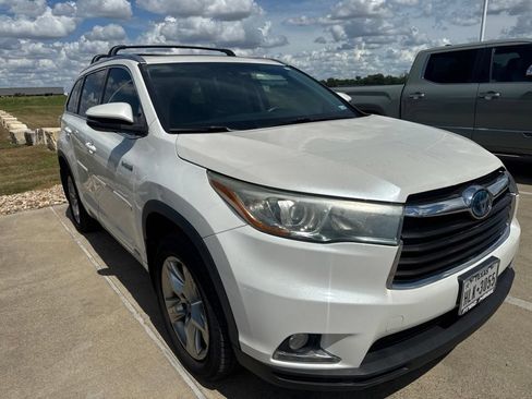 Used 2016 Toyota Highlander Limited Platinum AWD/4WD image 1