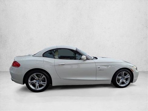 Used 2009 BMW Z4 sDrive35i image 4