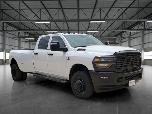 New 2026 RAM 3500 Tradesman AWD/4WD image 6