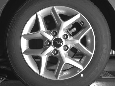 Used 2025 Kia Soul LX w/ LX Technology Package FWD image 11