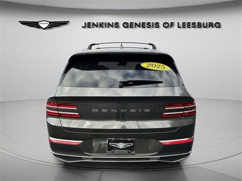 Used 2025 Genesis GV80 2.5T Prestige image 10