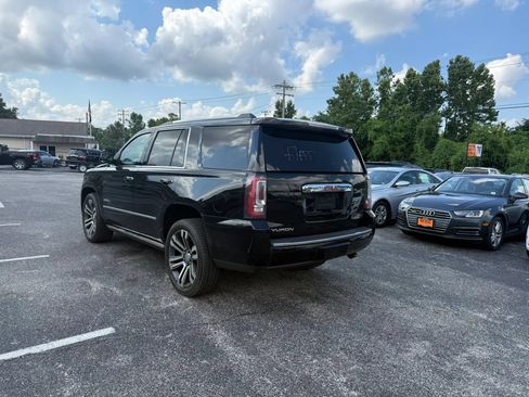 Used 2018 GMC Yukon Denali w/ Denali Ultimate Package AWD/4WD image 3