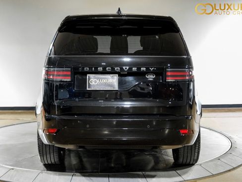 Used 2023 Land Rover Discovery S R-Dynamic image 11