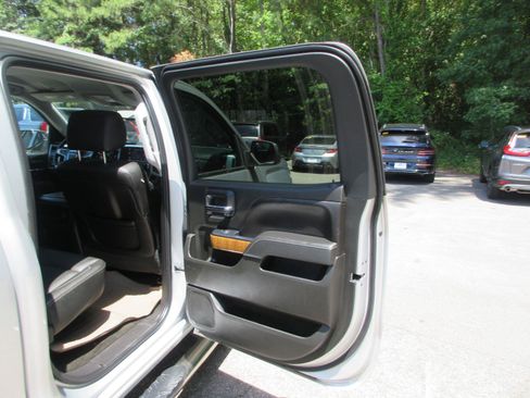 Used 2014 GMC Sierra 1500 SLT w/ Suspension Package, Off-Road RWD image 18