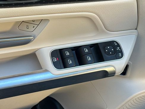 Certified 2026 Mercedes-Benz GLB 250 image 27