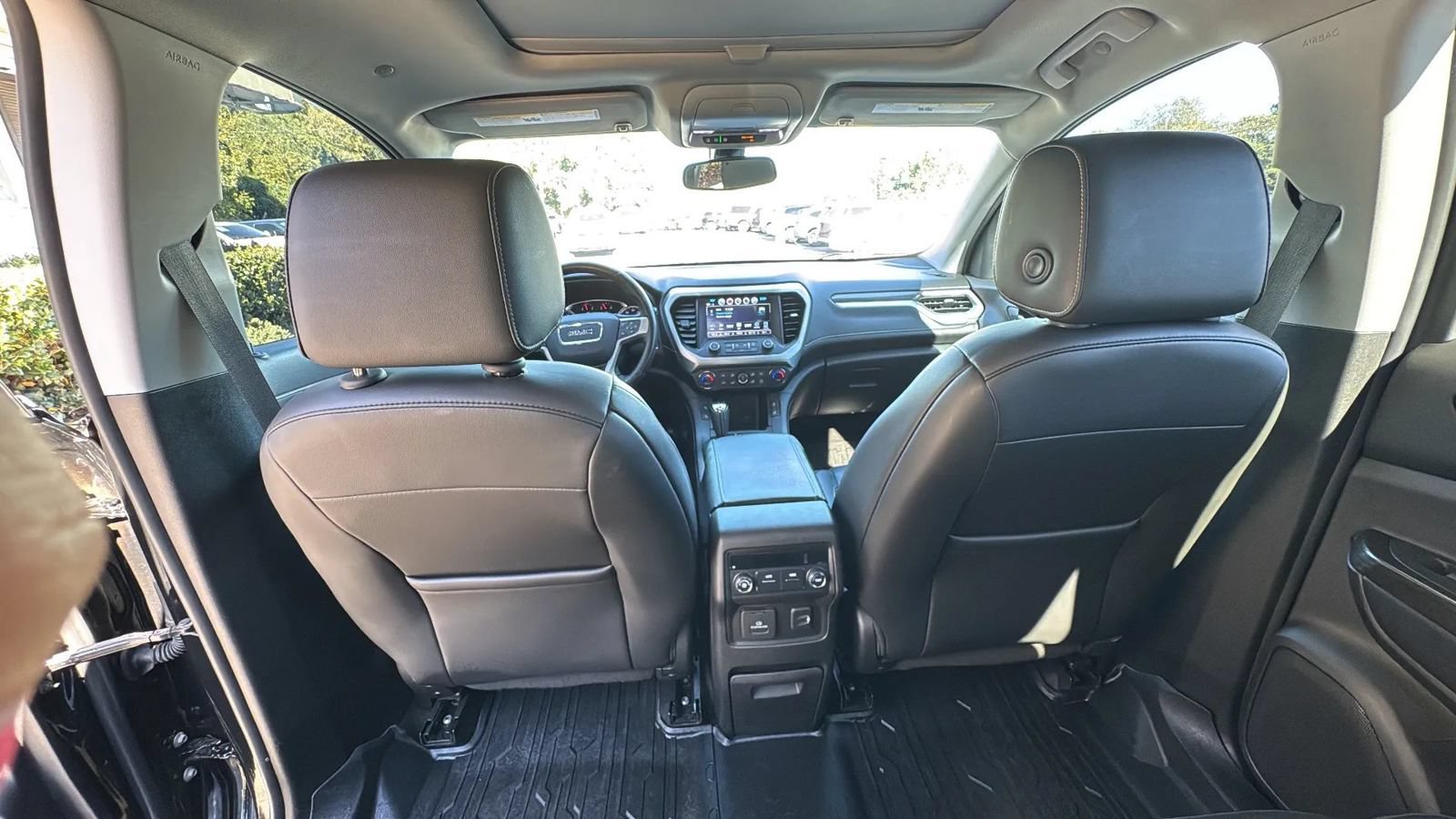 Used 2019 GMC Acadia SLT FWD image 17