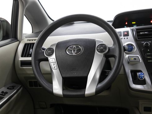 Used 2014 Toyota Prius V Three FWD image 16