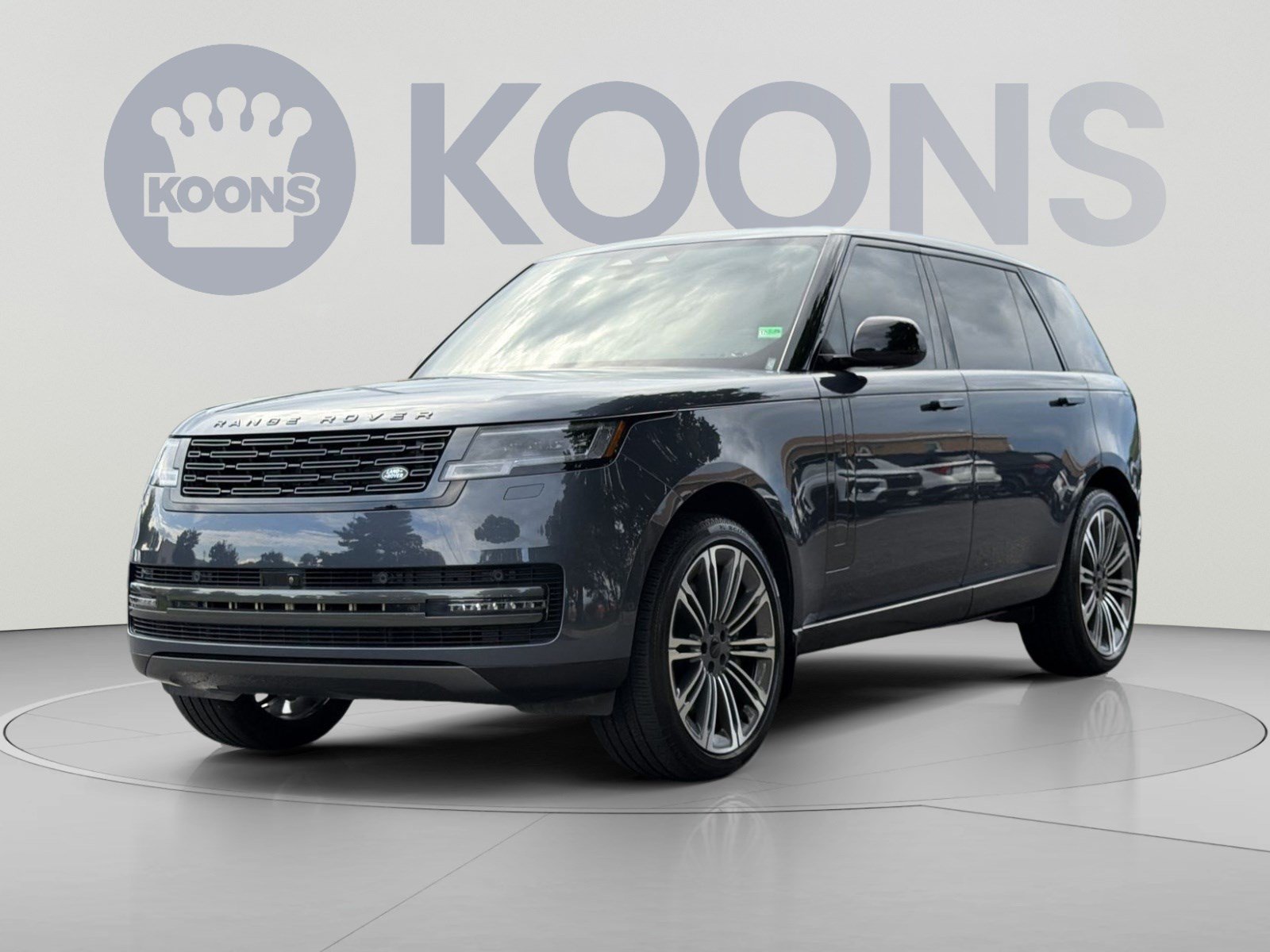 Used 2026 Land Rover Range Rover Long Wheelbase SE AWD/4WD image 1