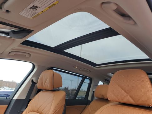 New 2026 BMW X7 xDrive40i w/ Executive Package image 7