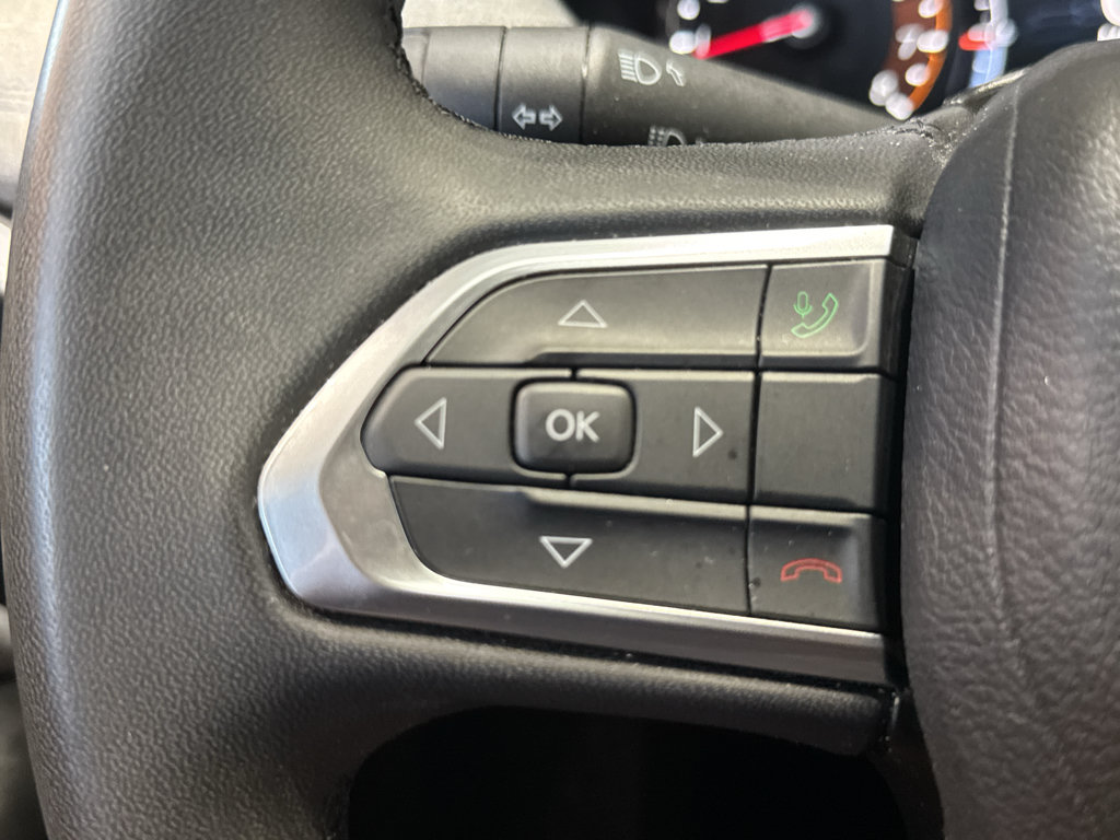 Used 2024 Jeep Compass Latitude AWD/4WD image 22