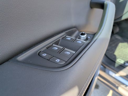 Used 2023 Audi Q7 Premium Plus w/ Premium Plus Package image 15