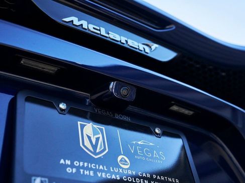 Used 2022 McLaren GT RWD image 14