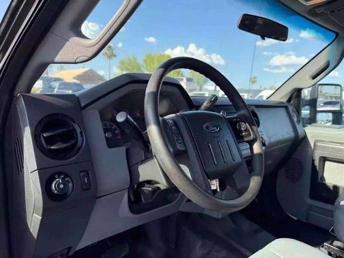 Used 2016 Ford F250 XL w/ Power Equipment Group image 17