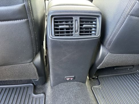 Used 2020 Nissan Rogue SL AWD/4WD image 21
