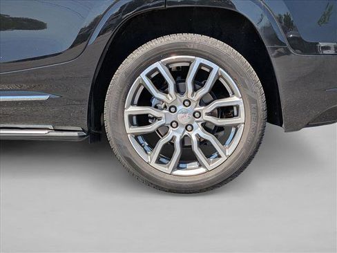 Used 2023 GMC Terrain Denali w/ LPO, 'HIT The Road' Package AWD/4WD image 15