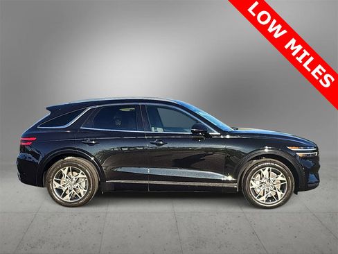 Certified 2024 Genesis GV70 2.5T image 9