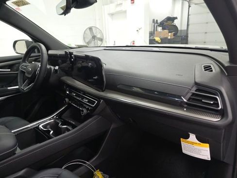 New 2026 Chevrolet Traverse LT w/ Midnight/Sport Edition image 26