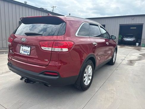 Used 2018 Kia Sorento LX w/ LX V6 Convenience Package AWD/4WD image 6
