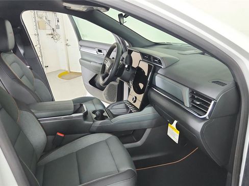 Used 2026 GMC Terrain AT4 AWD/4WD image 19