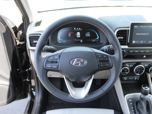 New 2026 Hyundai Venue SEL FWD image 16