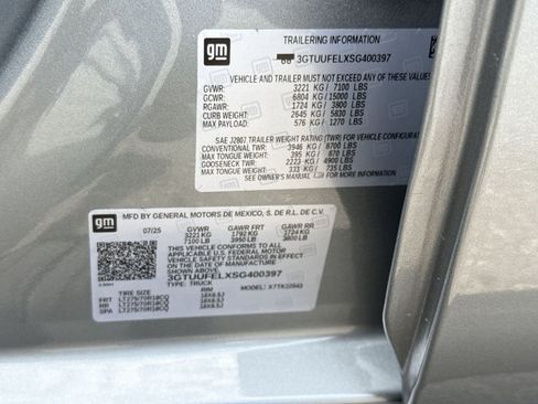 Used 2025 GMC Sierra 1500 AT4X AWD/4WD image 30