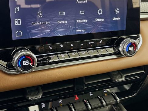 New 2026 GMC Canyon AT4 AWD/4WD image 16