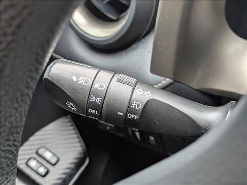 Used 2015 Toyota RAV4 XLE FWD image 6