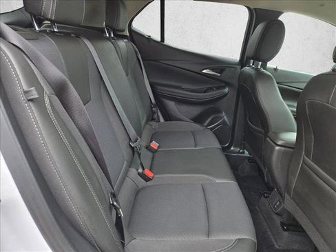 Used 2025 Buick Encore GX Preferred FWD image 18