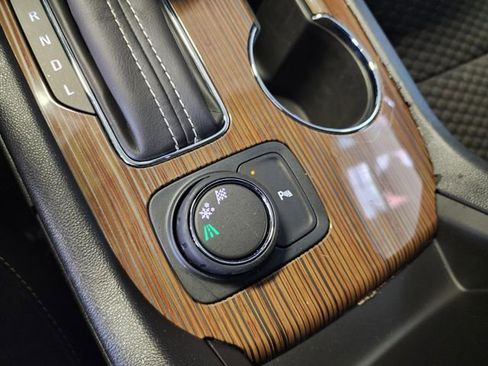 Used 2019 GMC Acadia SLE w/ Driver Alert Package I image 29