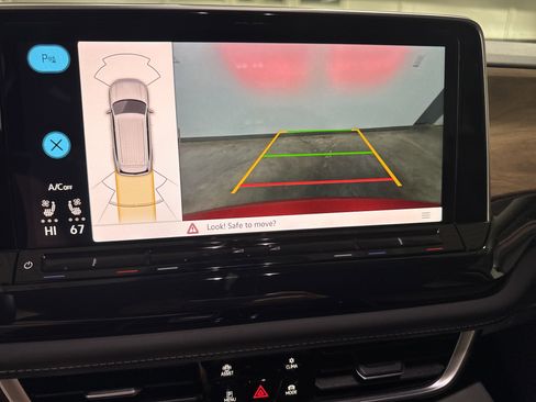 New 2025 Volkswagen Atlas SE image 21