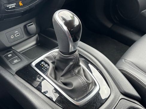 Used 2022 Nissan Rogue Sport SL image 24