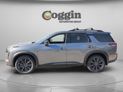 New 2026 Nissan Pathfinder SL w/ SL Premium Package image 2