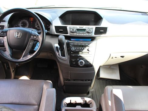 Used 2013 Honda Odyssey Touring Elite image 14