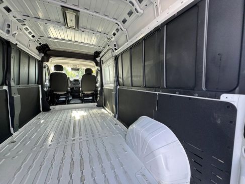 Used 2026 RAM ProMaster 2500 w/ Convenience Group FWD image 28