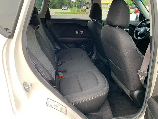Used 2019 Kia Soul + FWD image 14