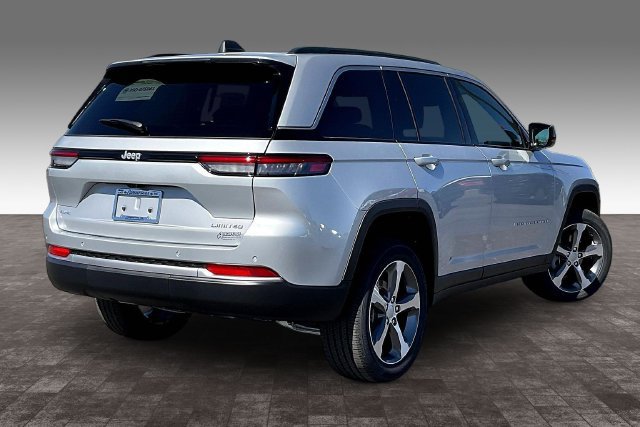 New 2026 Jeep Grand Cherokee Limited AWD/4WD image 15
