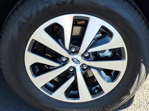 Certified 2025 Subaru Outback Premium w/ Popular Package #1A image 10