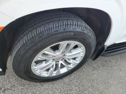 Used 2021 GMC Yukon SLT w/ SLT Luxury Package AWD/4WD image 9