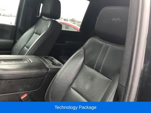 Used 2022 Chevrolet Silverado 3500 High Country w/ Technology Package image 5