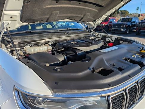 Used 2024 Jeep Wagoneer L Series II w/ Flexible Seating Group image 41