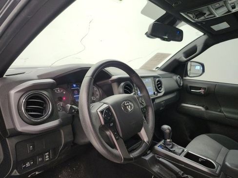 Used 2023 Toyota Tacoma TRD Off-Road image 12